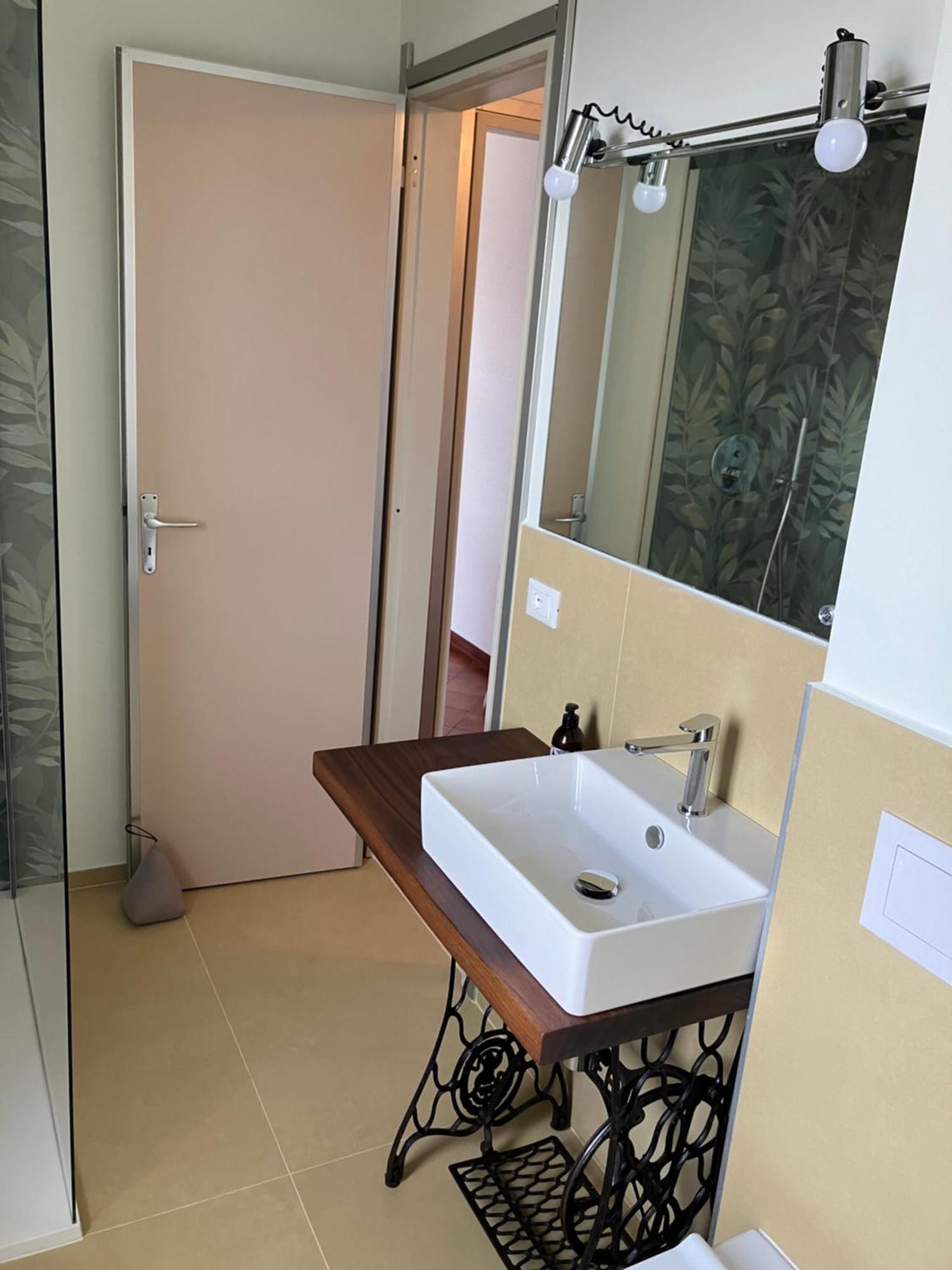 Aria Luce Mare Apartment San Bartolomeo Al Mare Ngoại thất bức ảnh